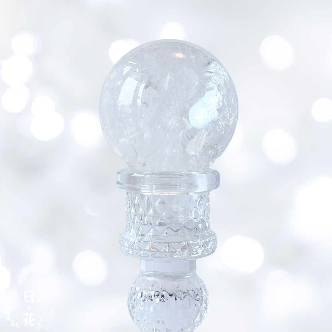 阿賽斯特萊白水晶彩光水晶球擺件 一物一圖